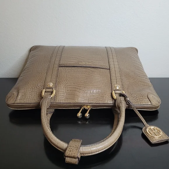 Henri Bendel West 57th Street Carryall bag - Picture 10 of 14